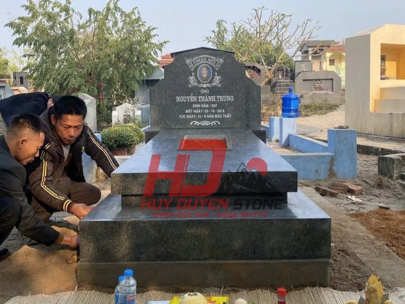 đánh bóng mộ granite đen đánh bóng mộ granite đen