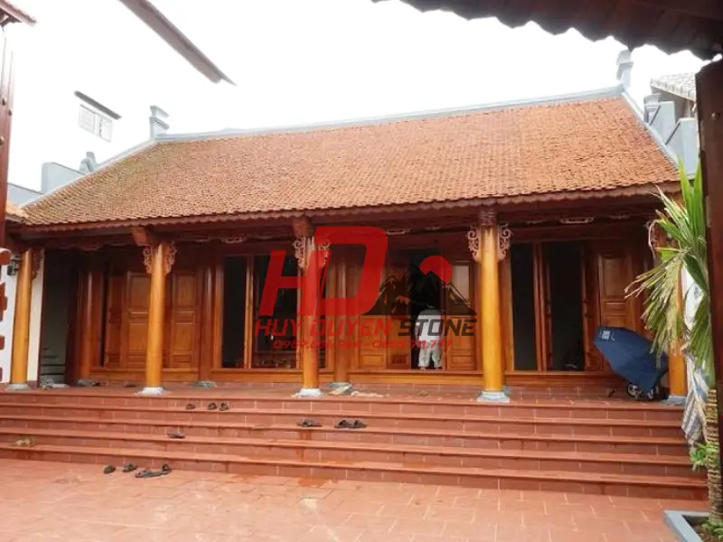 Nhà thờ họ mái cong, đầu đao uốn lượn Nhà thờ họ mái cong, đầu đao uốn lượn