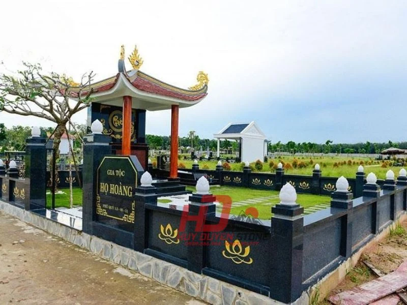 nhà mồ miền tây