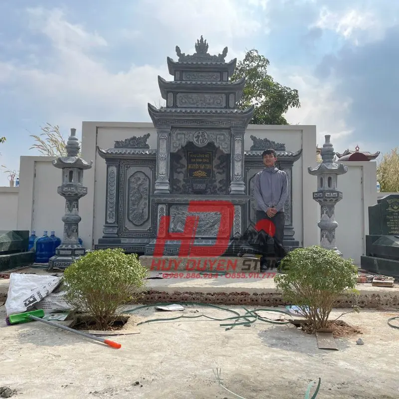 lăng mộ đá Điện Biên