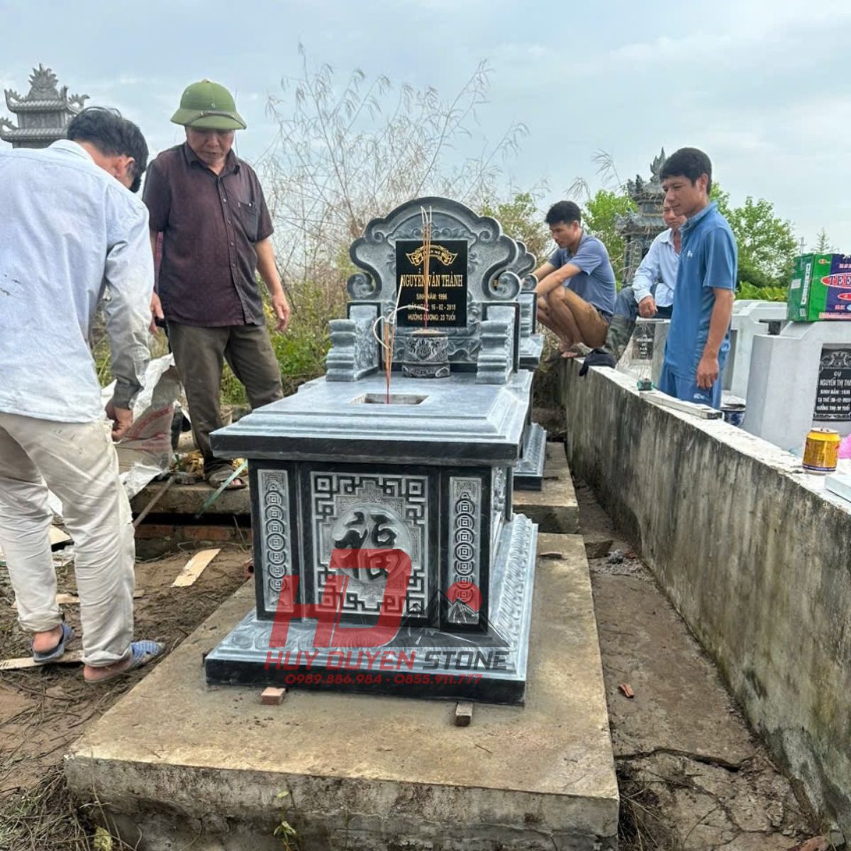 Mộ Ngai Không Mái HD049