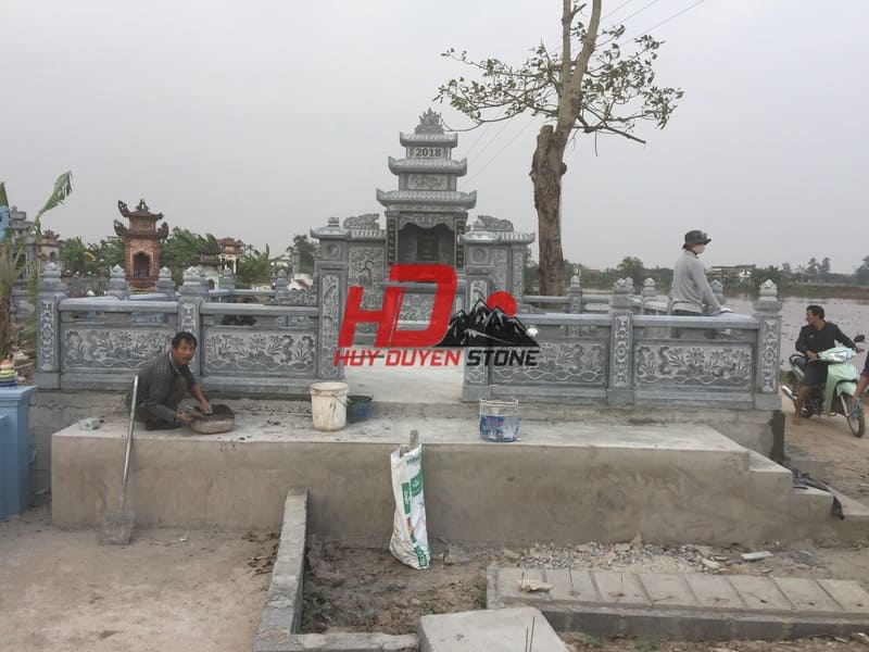 kích thước và giá lăng mộ đá