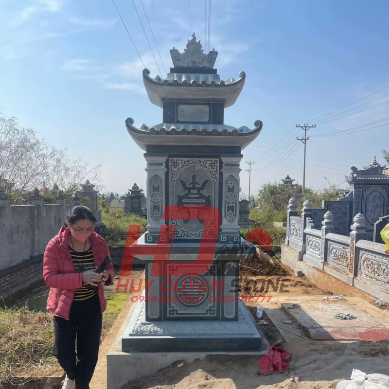 Mộ Đá Hai Mái Xanh Rêu HD345