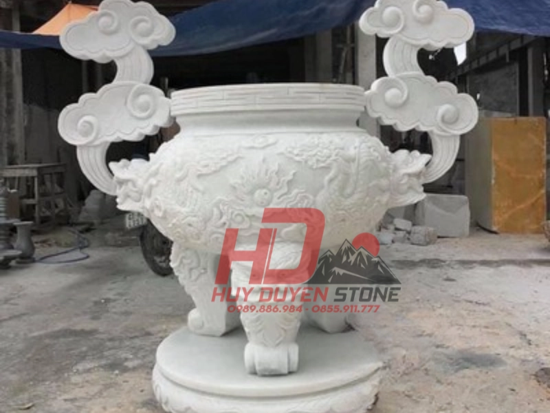 Lư Hương Đá Mây Truyền Thống – Độ Bền Vượt Thời Gian