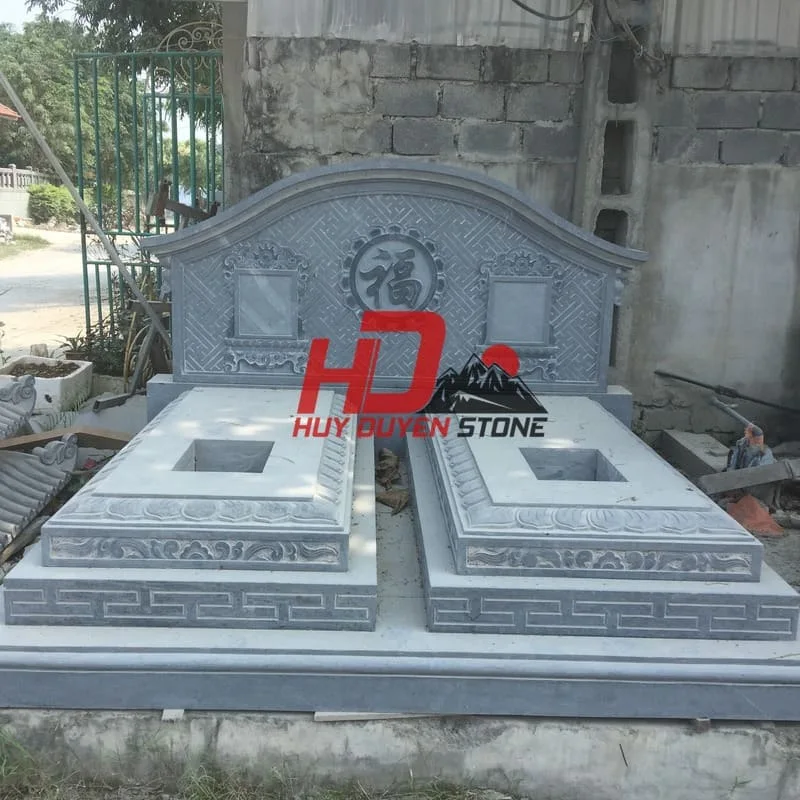so sánh mộ đá xanh đen và xanh rêu