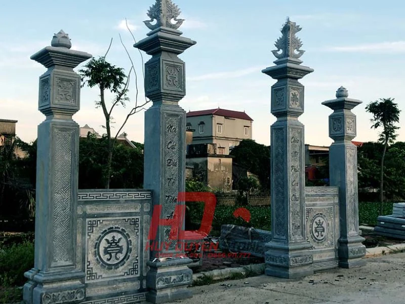 cổng tứ trụ
