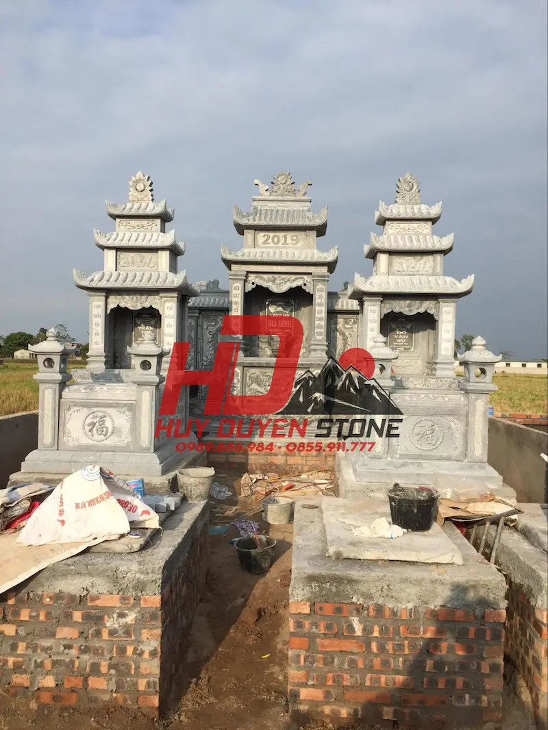 lăng mộ đá truyền thống