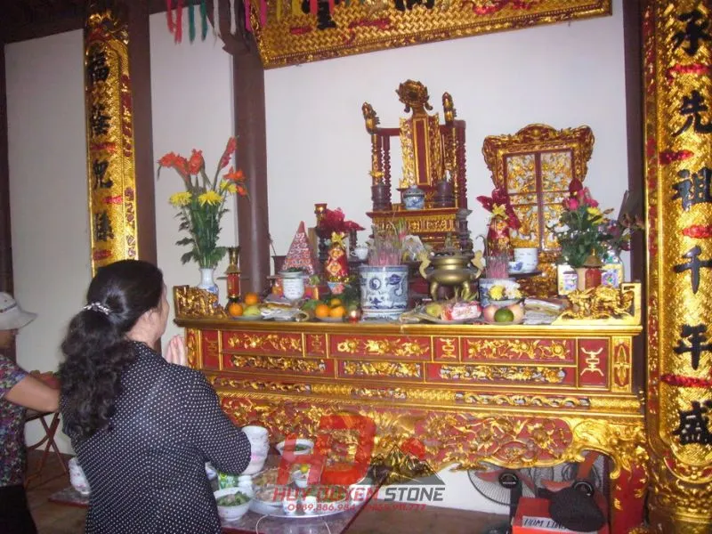 nhà thờ họ thờ những ai