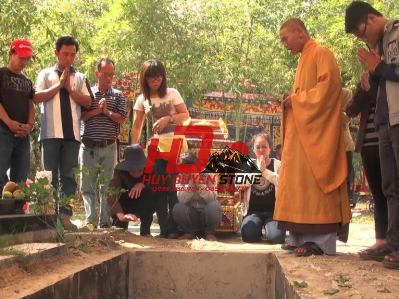tại sao phải xem ngày bốc mộ
