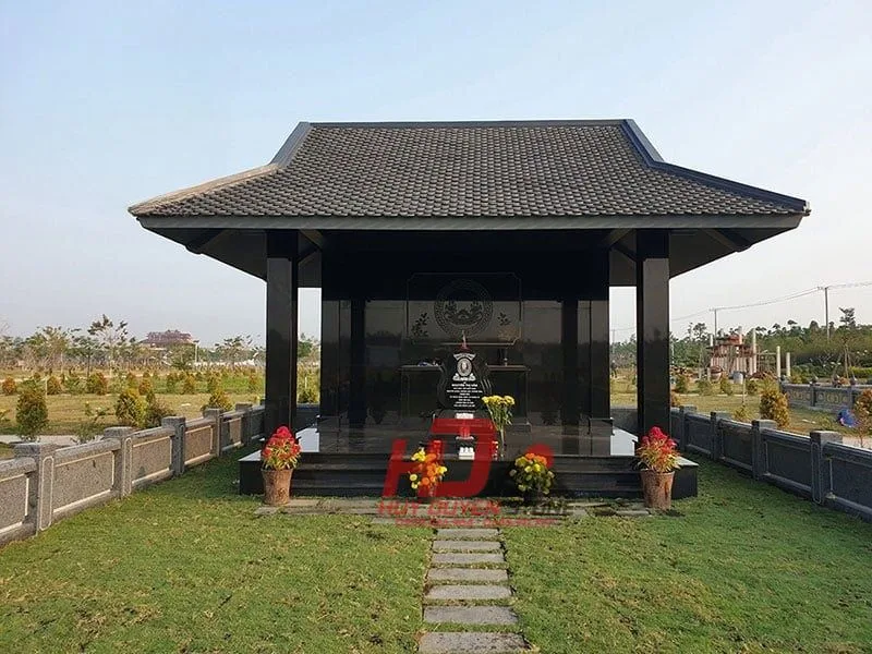 nhà mồ miền tây