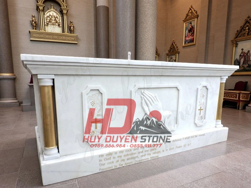 bàn thờ bằng đá hoa cương