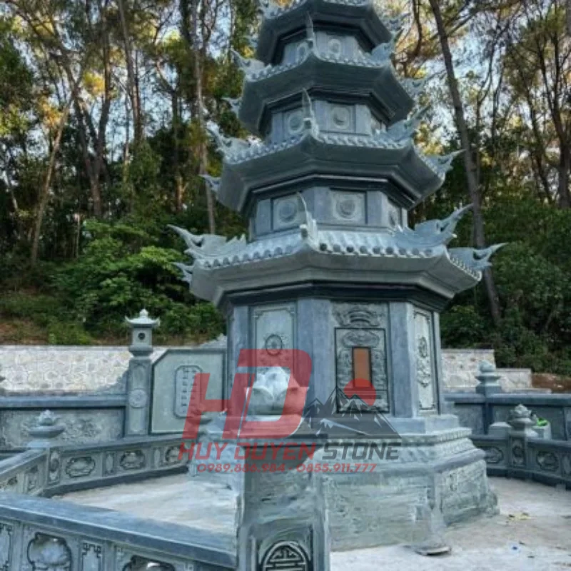 mộ tháp đá lục giác