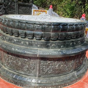 Mộ tròn đá xanh rêu HD619