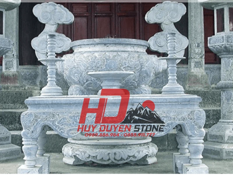 nên làm bàn thờ đá không nên làm bàn thờ đá không