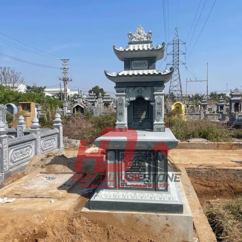 Mộ Đá Hai Mái Xanh Rêu HD345