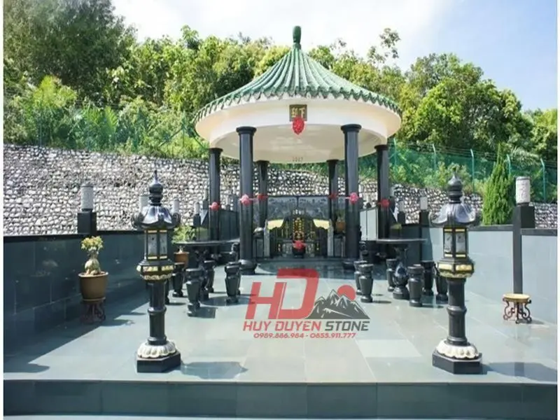nhà mồ miền tây