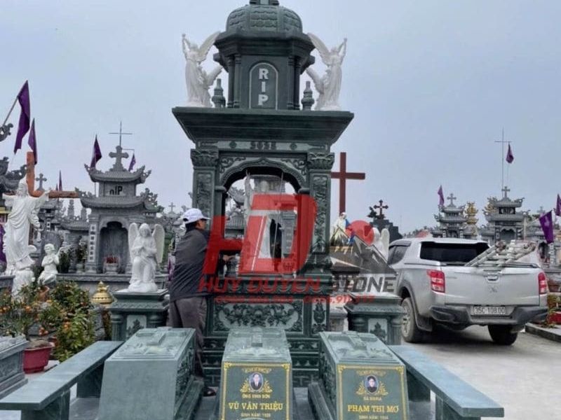 Thi Công Lăng Thờ Đá Công Giáo Tại Hưng Yên