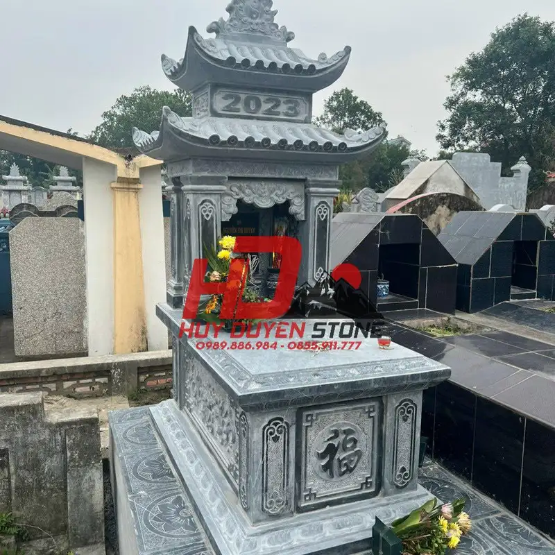 mộ đá nguyên khối