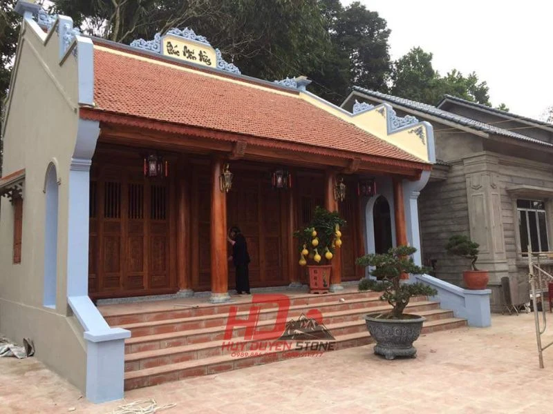 phân biệt nhà thờ họ và từ đường