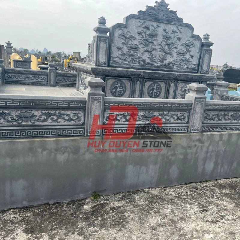 hàng rào đá chạm khắc tứ quý