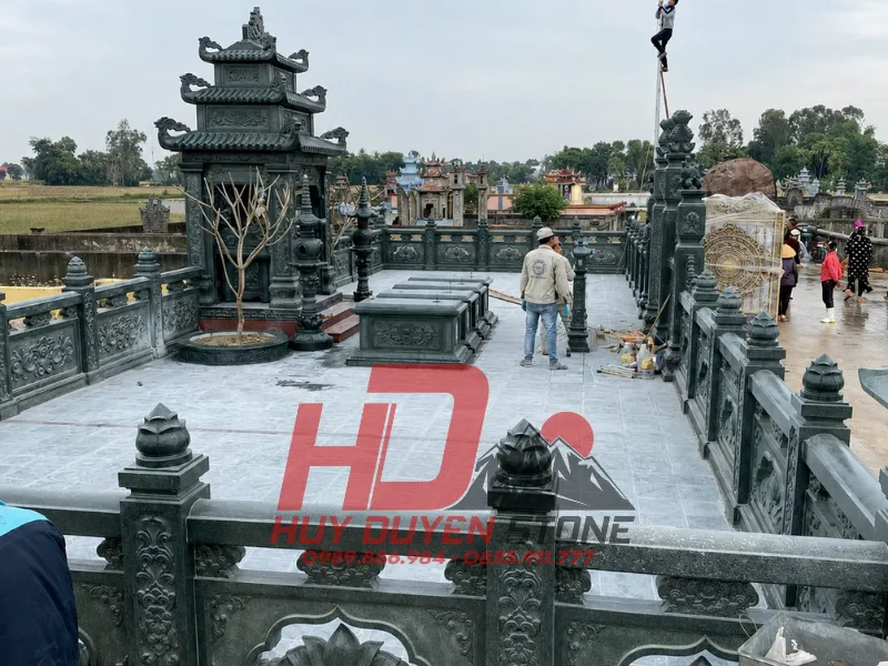 Thi Công Công Trình Lăng Mộ Đá Họ Nguyễn Văn Tại Ninh Bình