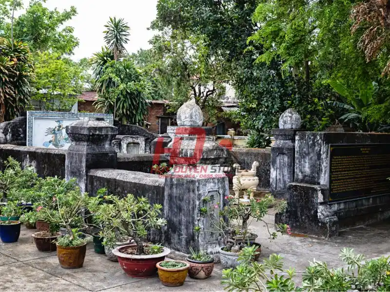 lăng mộ Trịnh Hoài Đức