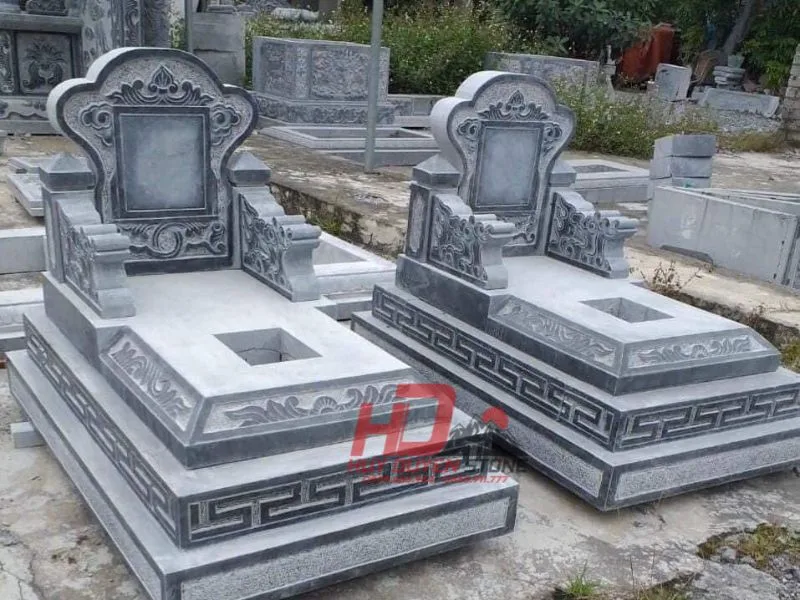 mộ đá tam cấp