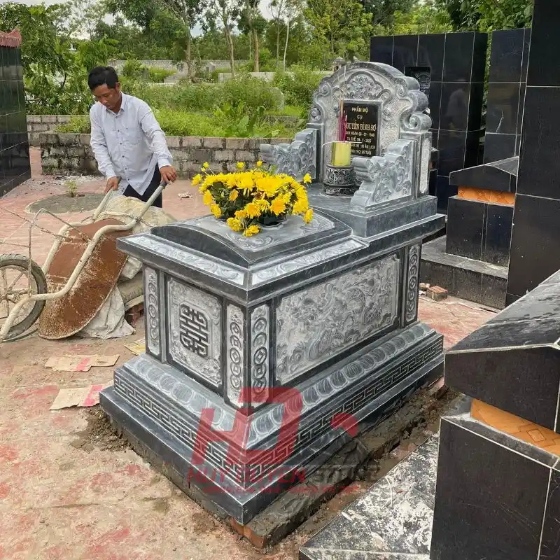 lăng mộ đá Yên Bái