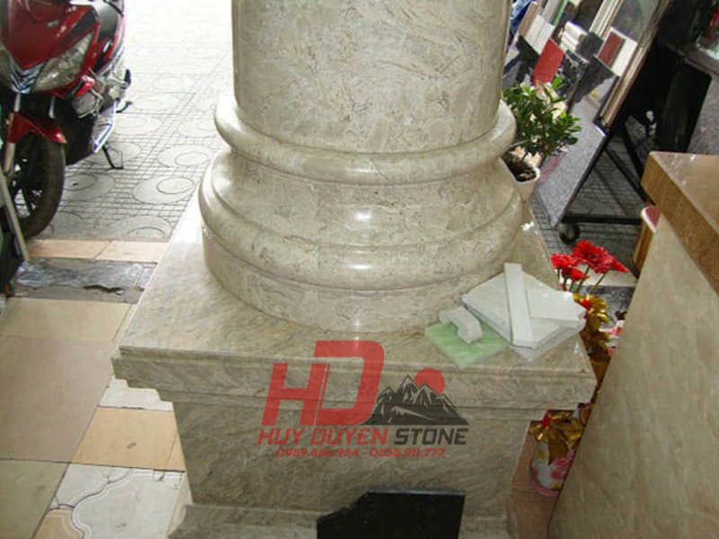 chân cột đá hoa cương