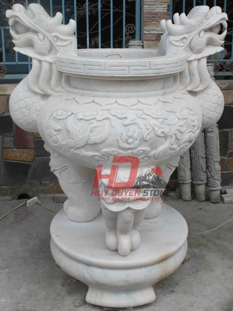 lư hương đá mây