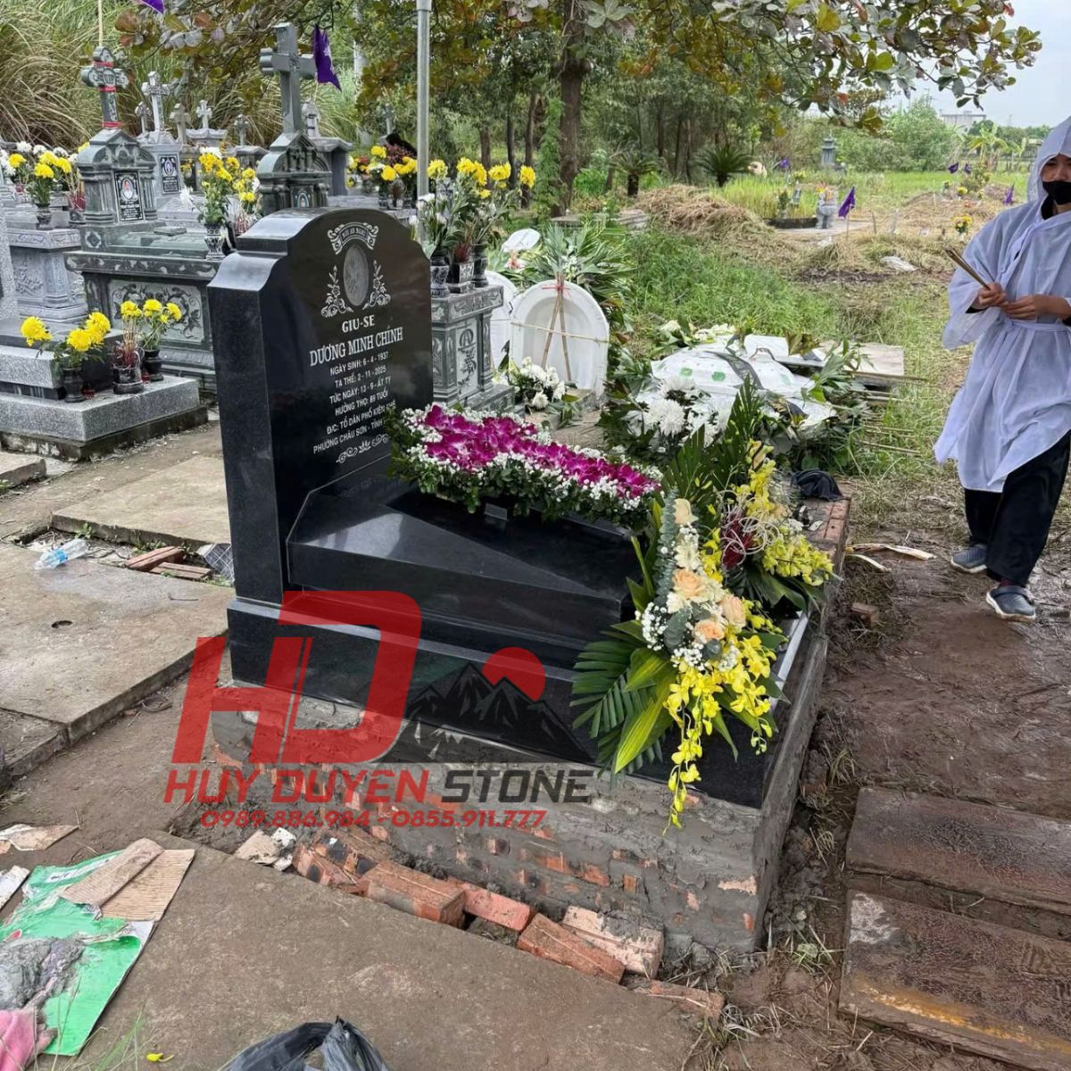 Mộ Đá Đen Granit Nhập Khẩu HD032