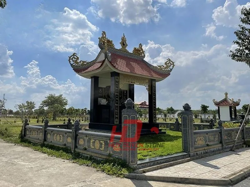 nhà mồ miền tây