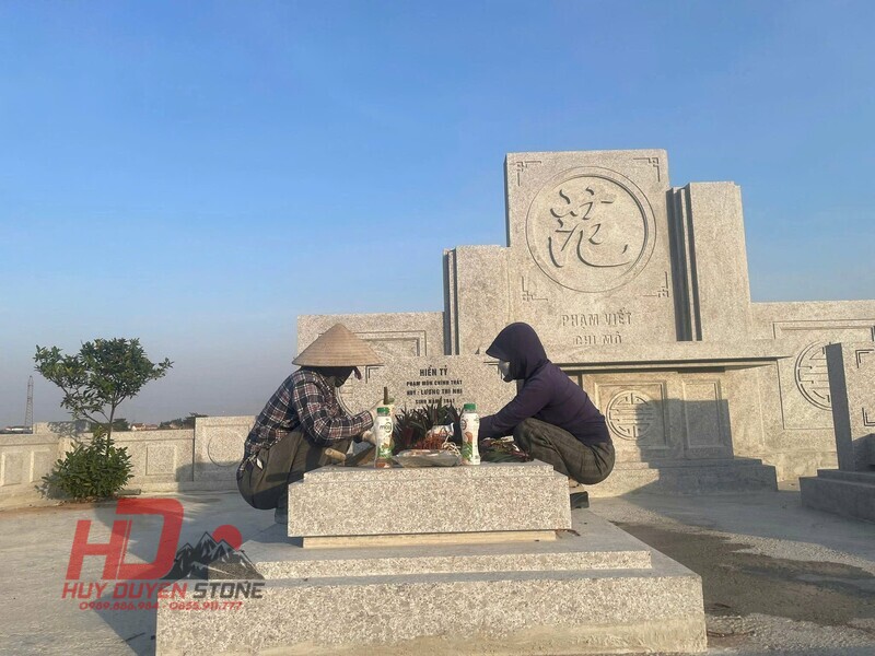 Khu lăng mộ tại Nam Hoa Lư Ninh Bình