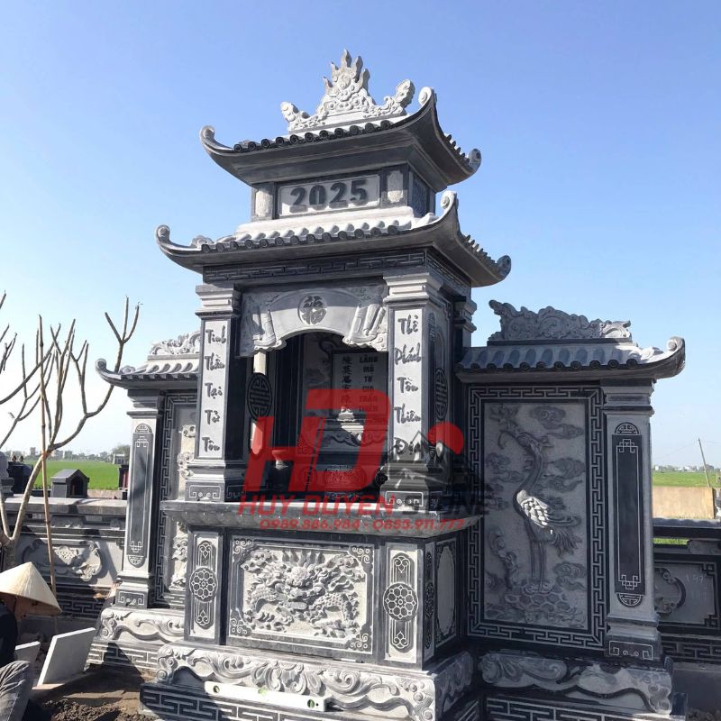 Lăng thờ đá