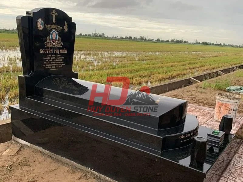 mộ granite có bị phai màu không mộ granite có bị phai màu không