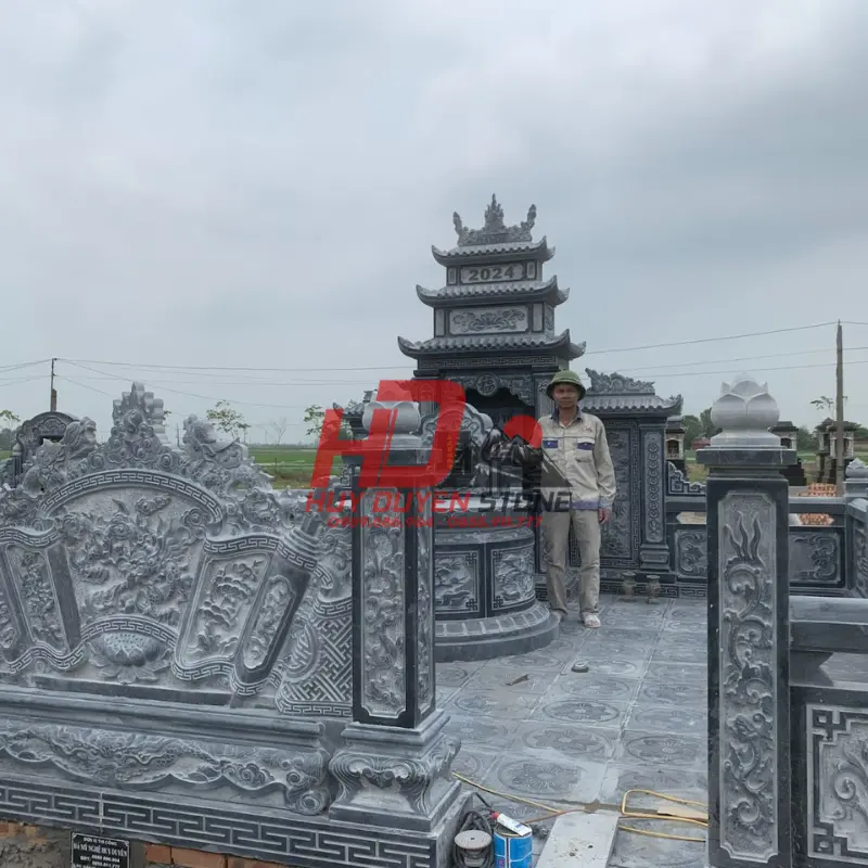 chọn hướng đặt mộ