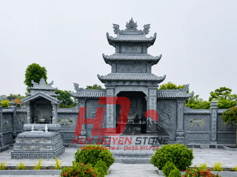Thi Công Công Trình Lăng Mộ Đá Xanh Rêu Họ Trần Tại Ninh Bình