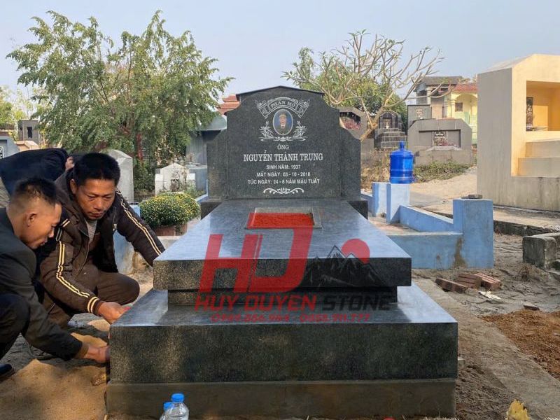 So Sánh Mộ Tam Cấp Và Mộ Hậu Bành - Lựa Chọn Nào Phù Hợp?