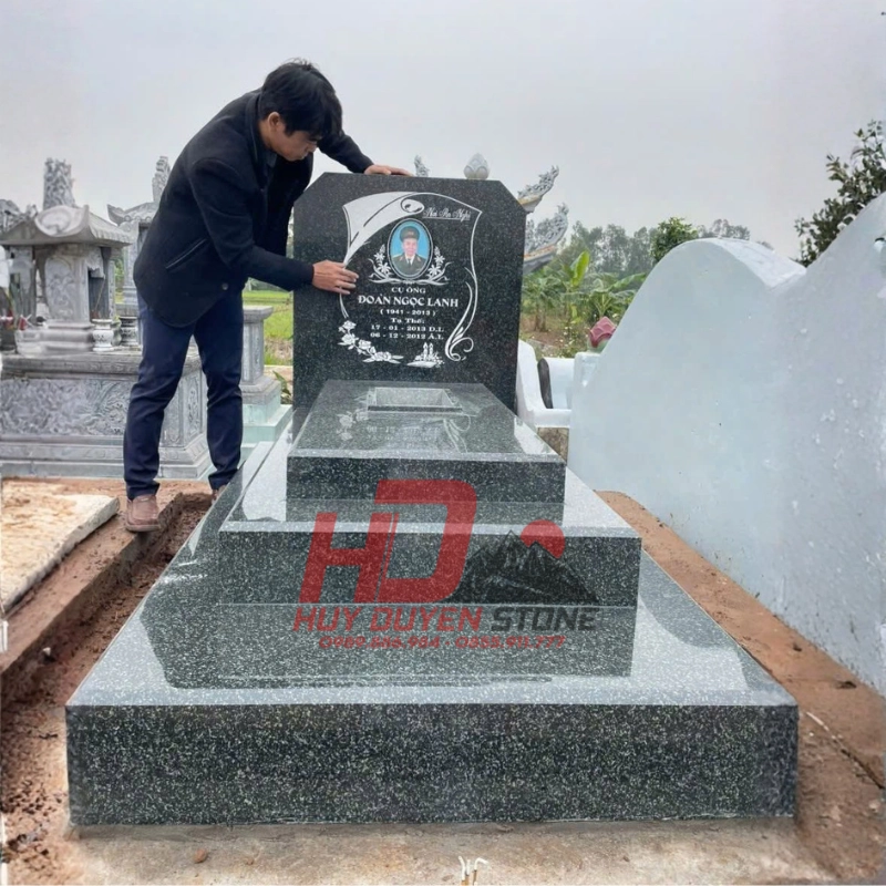 Mộ Đá Granite Nhập Khẩu MG002
