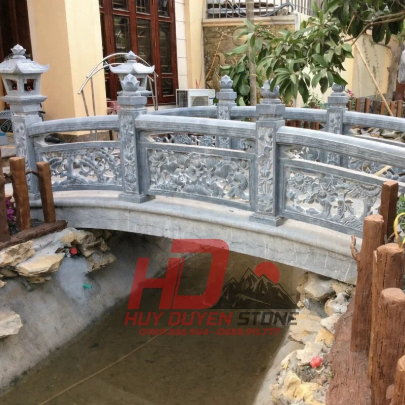 Lan can đá tứ quý