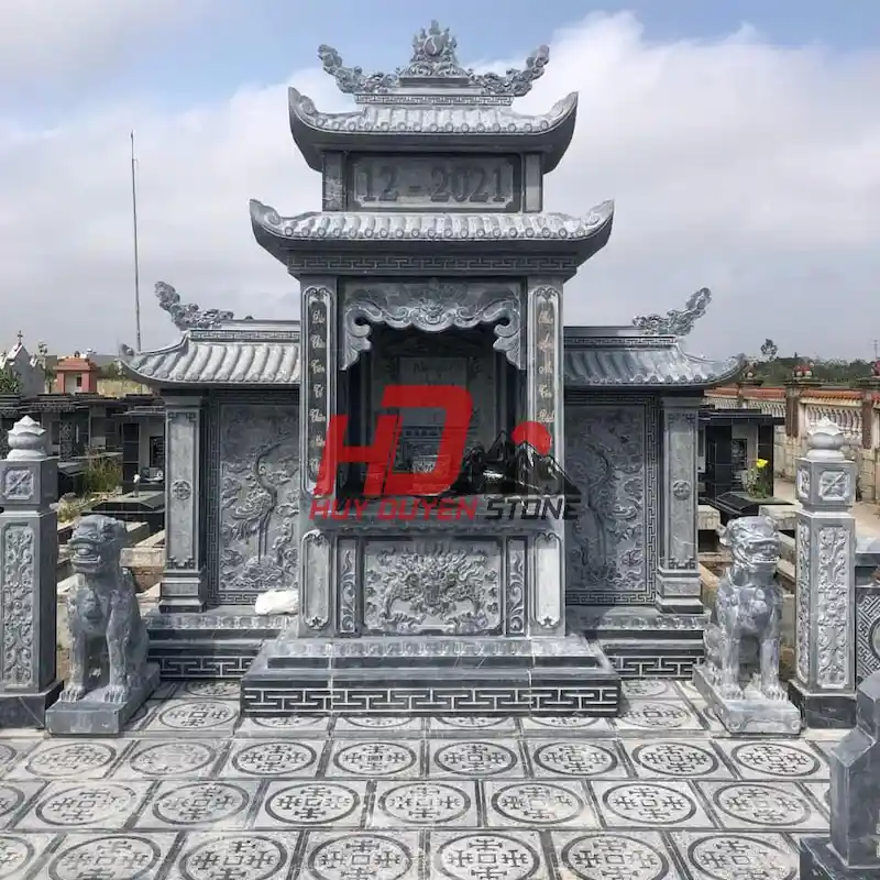 lăng thờ đá hai mái