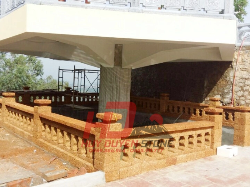 mẫu lan can đá ong đẹp