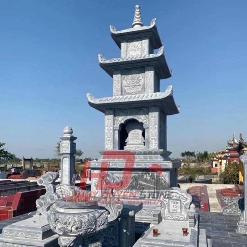 mộ tháp đá vuông