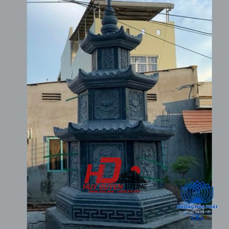 mộ tháp đá lục giác