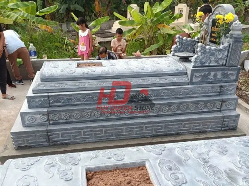 mộ 5 cấp