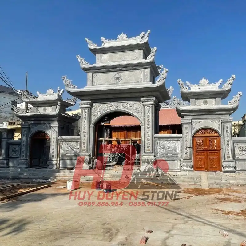 Cổng đá kết hợp gỗ truyền thống cho nhà thờ họ Cổng đá kết hợp gỗ truyền thống cho nhà thờ họ