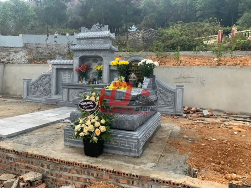 mộ 5 cấp