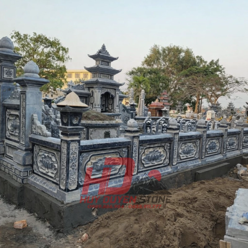 lan can đá hoa sen