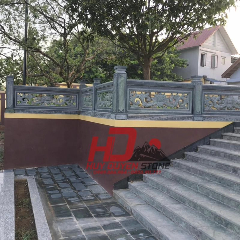 hàng rào đá thông phong