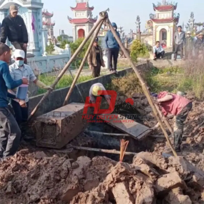 Hướng dẫn đặt tiểu quách cho đúng huyệt mộ